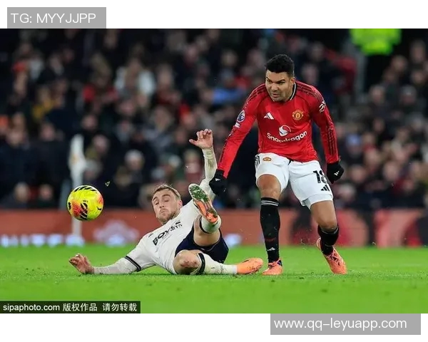 曼联拒绝引进39岁拉莫斯坚持不再追求高薪老将策略 曼联拒绝引进39岁拉莫斯坚持不再追求高薪老将策略